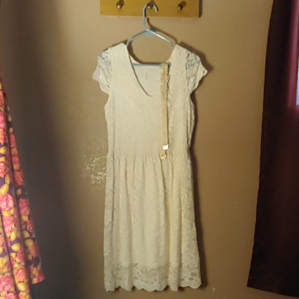 Gilli Lace Dress, with pearl stitched belt